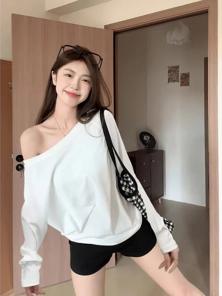 Oversize Off-Shoulder Long Sleeve T-shirt