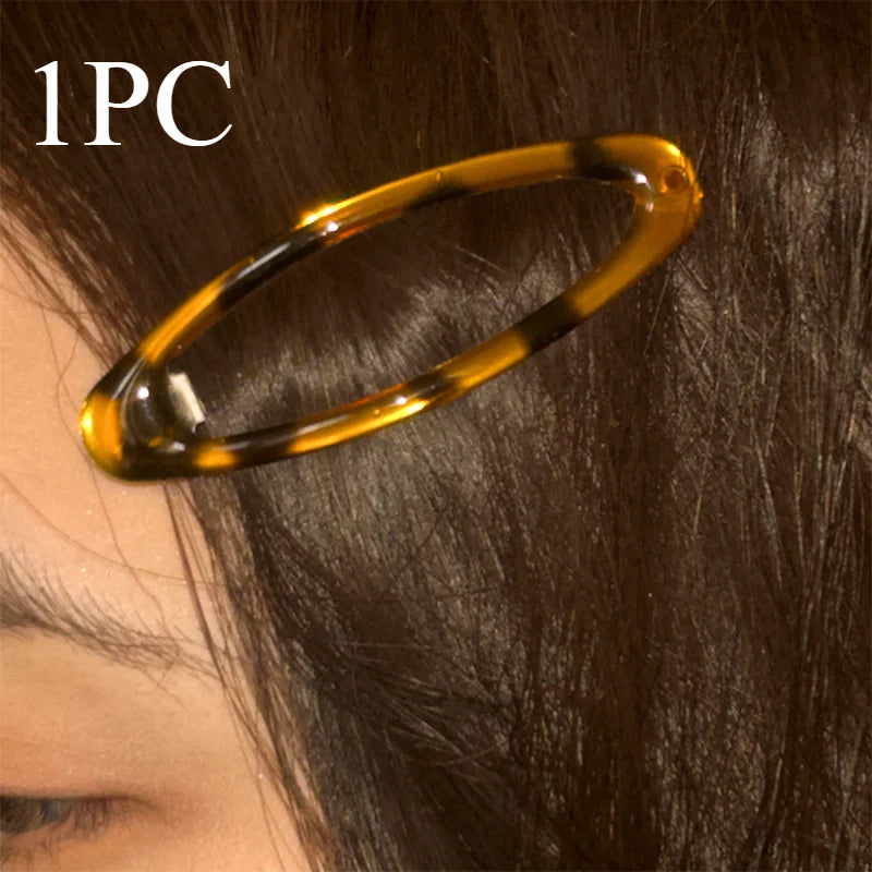 Feline Flair Oval Hair Clip